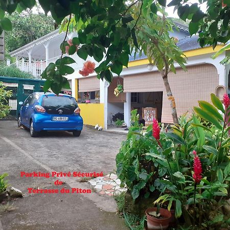 Bed and Breakfast Terrasse Du Piton Deshaies Exterior foto