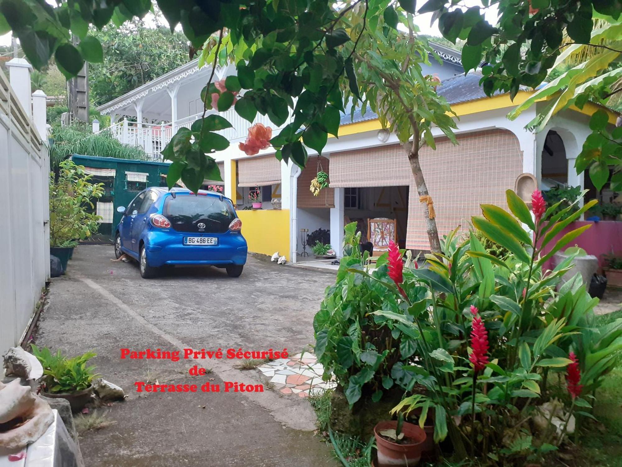 Bed and Breakfast Terrasse Du Piton Deshaies Exterior foto
